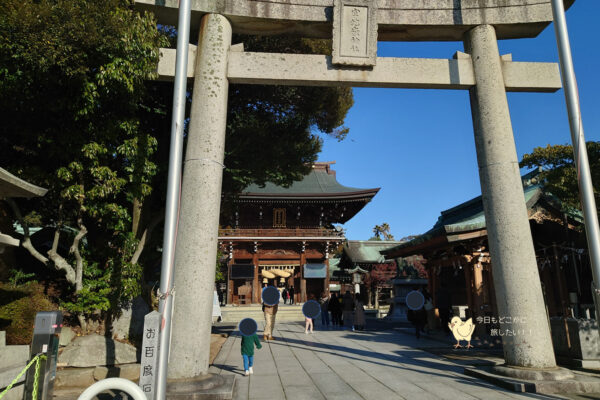 宮地嶽神社の鳥居と楼門