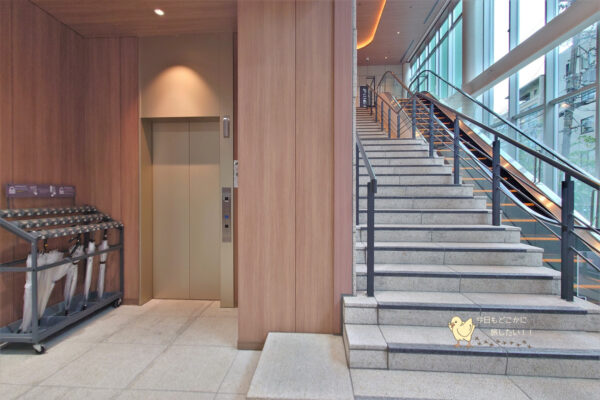 「ホテルJALシティ名古屋 錦」の玄関入り口