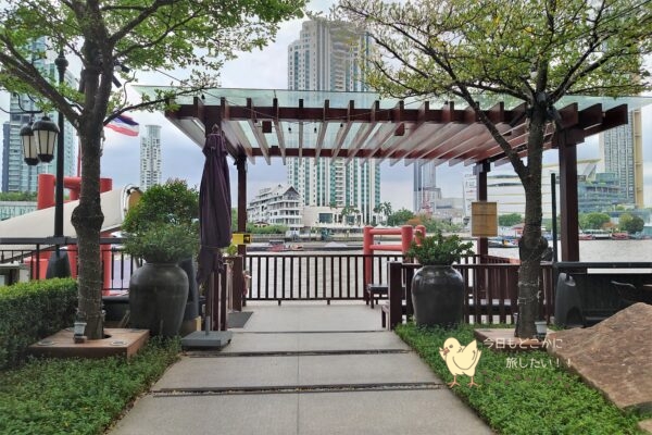 シャングリラバンコクのホテルボート船着き場