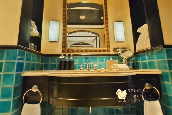 シェラトングランデ スクンビット、ラグジュアリーコレクションホテル、バンコクのグランデルームの洗面所