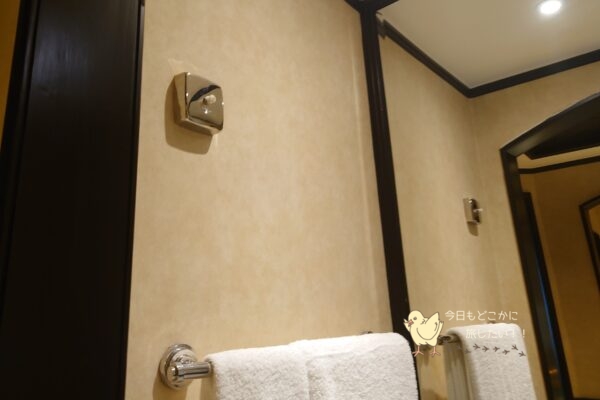 シェラトングランデ スクンビット、ラグジュアリーコレクションホテル、バンコクのグランデルームの物干し