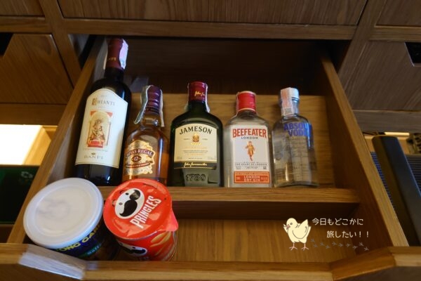 シェラトングランデ スクンビット、ラグジュアリーコレクションホテル、バンコクのグランデルームのミニバー