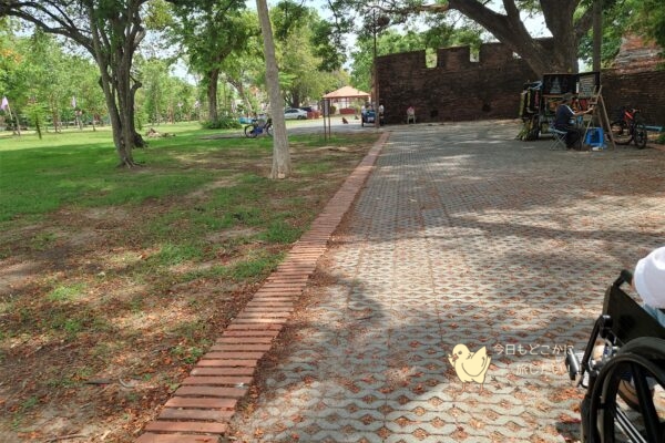ワット・プラ・シー・サンペット(Wat Phra Si Samphet)