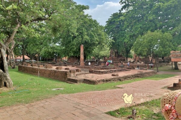 ワット・プラ・マハタート（Wat Phra Maharhat）