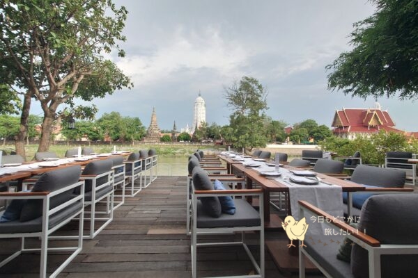 SALA Ayutthayaのレストランのテラス席