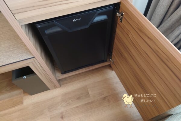 コートヤード バイ マリオット 名古屋のプレミアツインの冷蔵庫