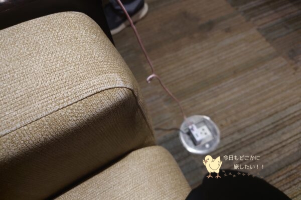 スワナプーム空港のコンコースEのロイヤルシルクラウンジのコンセント