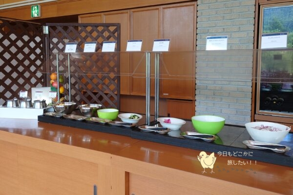 屈斜路プリンスホテルの朝食のサラダコーナー