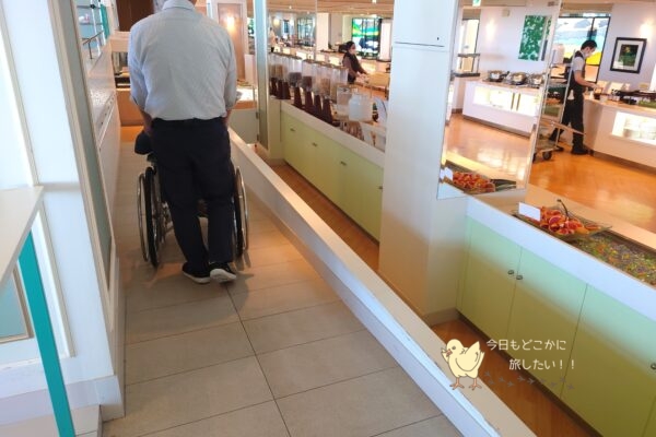 知床第一ホテルの朝食会場のマルスコイのスロープ