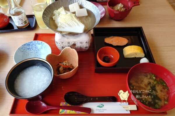 カヌチャベイホテル&ヴィラズの「神着」の朝食の和食御膳・お粥タイプ
