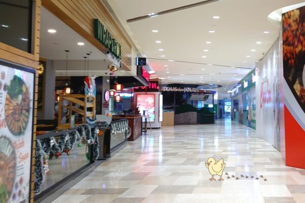 インターコンチネンタルサイゴンとインターコンチネンタルサイゴンレジデンス直結のmPlazaの通路