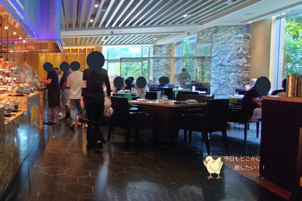 インターコンチネンタルサイゴンの朝食会場のMarket39の中