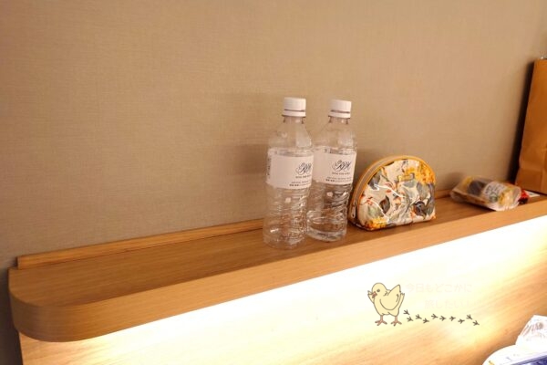 ザ ロイヤルパークホテル 福岡のハリウッドツインのテレビサイトの棚