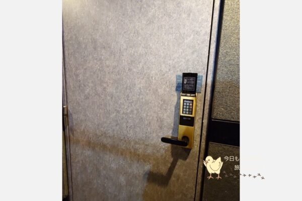 unito shiodomeの時間外出入り口