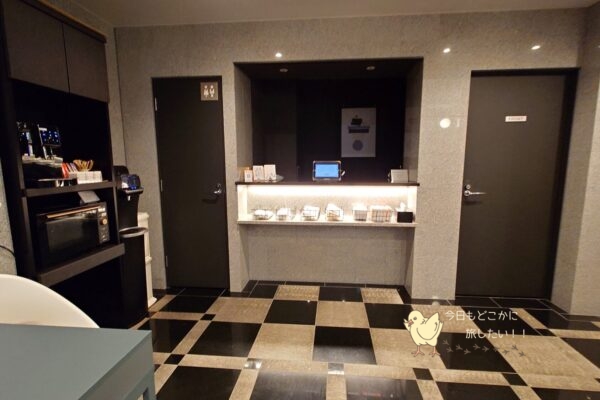 unito shiodomeのフロント