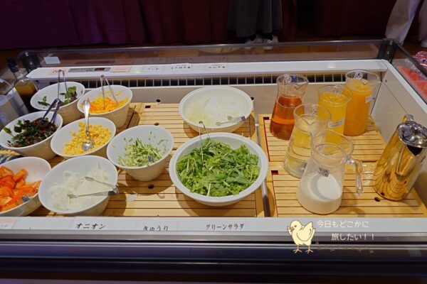 ホテルアトールエメラルド宮古島の朝食のサラダコーナー