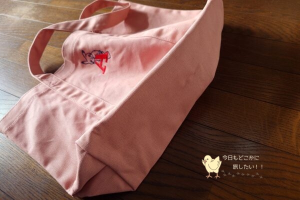 ポケモンMYデザインでオーダーしたトートバッグの底面とマチ