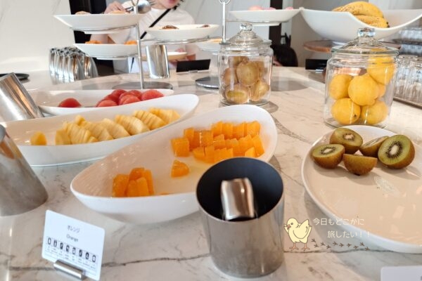 マリオット長崎のHARBELLAの朝食のフルーツコーナー